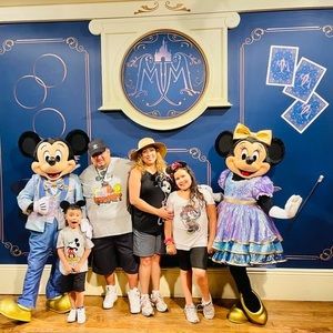 Meet your Posher, Rosy